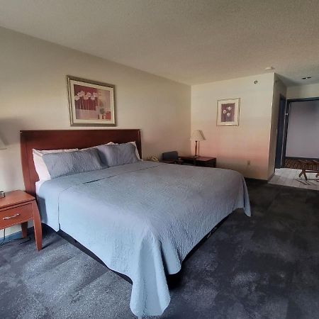 Countryside Inn Nappanee Екстериор снимка