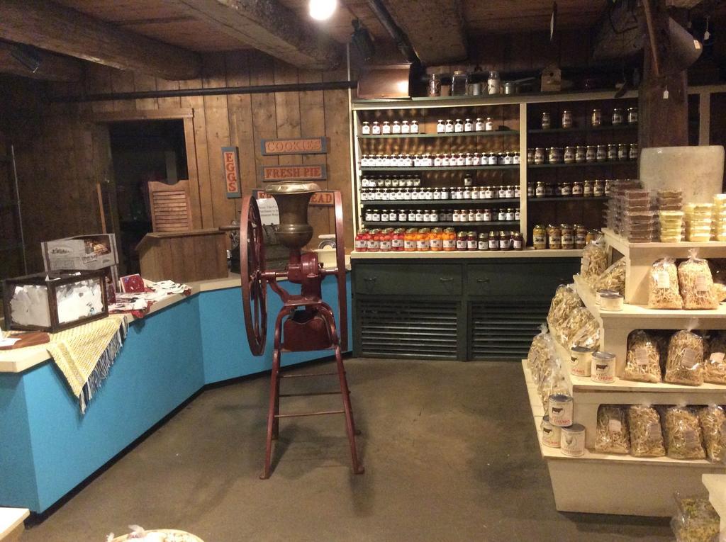Countryside Inn Nappanee Екстериор снимка