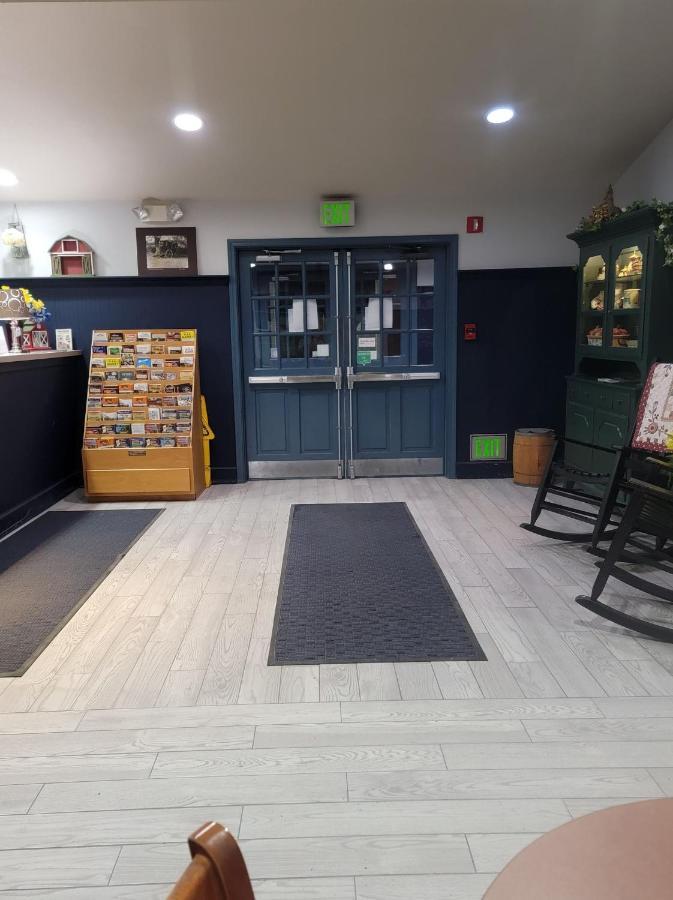 Countryside Inn Nappanee Екстериор снимка