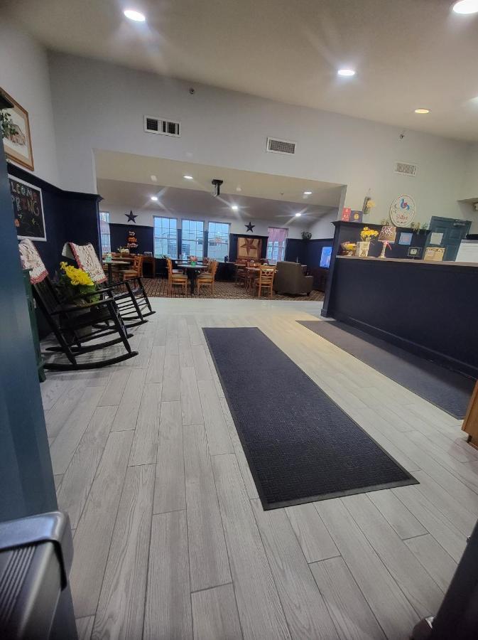 Countryside Inn Nappanee Екстериор снимка