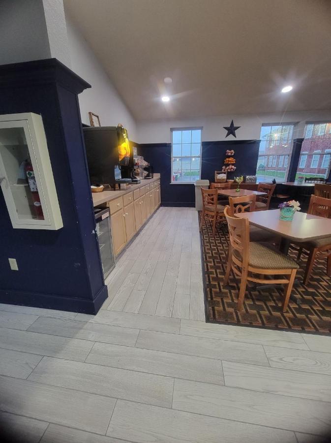 Countryside Inn Nappanee Екстериор снимка