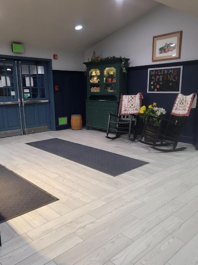 Countryside Inn Nappanee Екстериор снимка