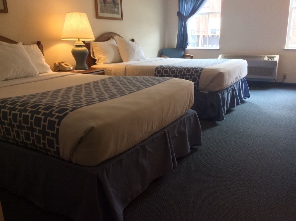 Countryside Inn Nappanee Екстериор снимка