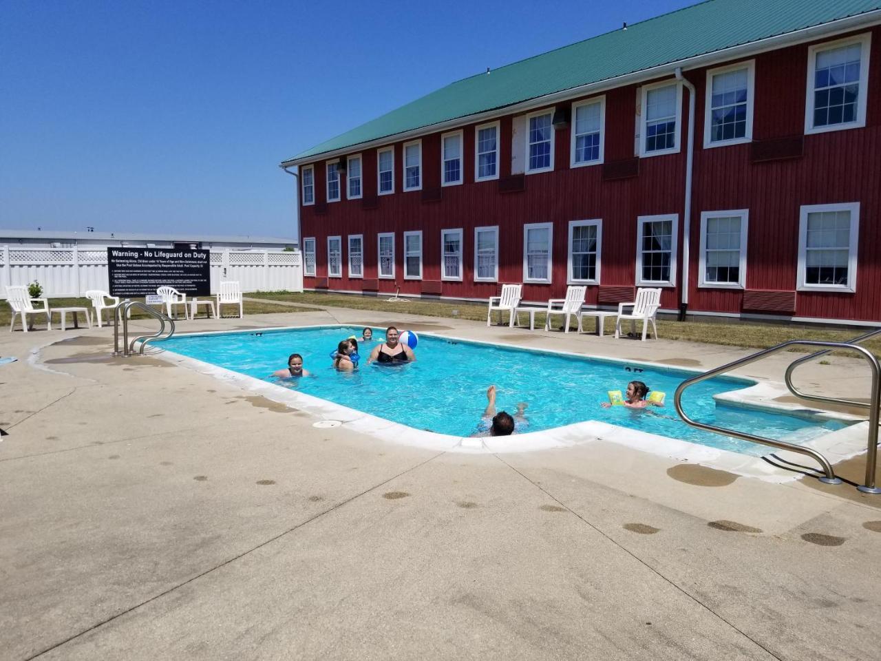 Countryside Inn Nappanee Екстериор снимка
